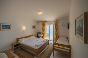 1 Schlafzimmer, Reisekinderbett, kostenloses WLAN, Bettwäsche