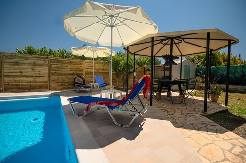 Jokos House in Roda With 2 Bedrooms and 2 Bathrooms