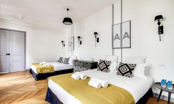 3 slaapkamers, een bureau, een strijkplank/strijkijzer, gratis wifi