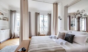 3 chambres, bureau, fer et planche à repasser, Wi-Fi gratuit