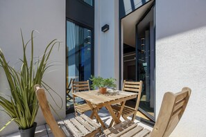 アパートメント 1 ベッドルーム 2 バスルーム | バルコニー