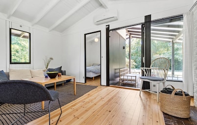 Lovely home in Vejby with WiFi