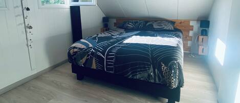 2 室のベッドルーム、ベッドシーツ