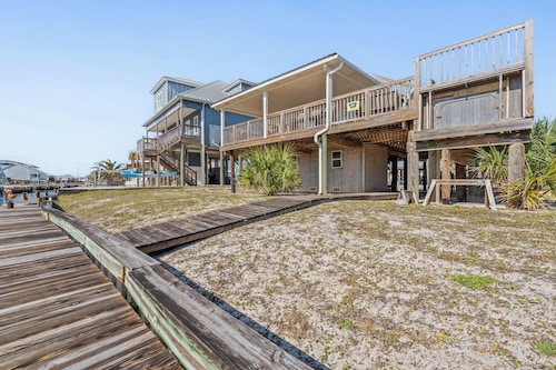 Canal front home with private pool! A block away from beach! 