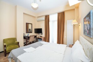 Economy Double Room, 1 Queen Bed, City View - Andza Tbilisi Hotel (Tbilisi)