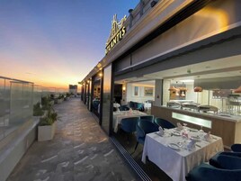 Se sirven desayunos, almuerzos y cenas