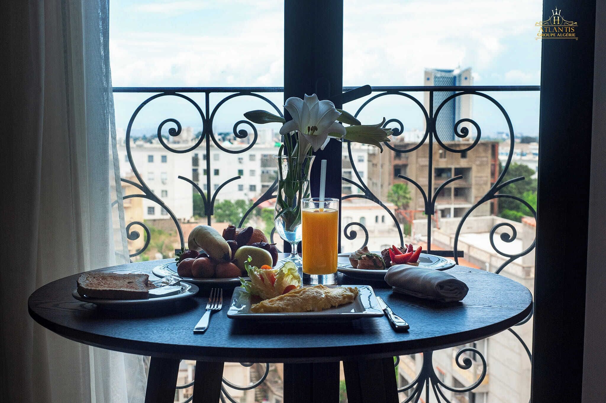 Premium Room, Non Smoking, City View | Minibar, in-room safe, individually decorated, individually furnished