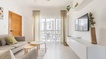 Comfort Apartment, Private Pool | Living area