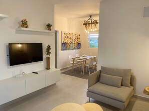 Comfort Apartment, Private Pool | Dining room - Bamboo apartment (Las Terrenas)