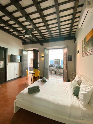 1 chambre, fer et planche Ă repasser, Wi-Fi, draps fournis