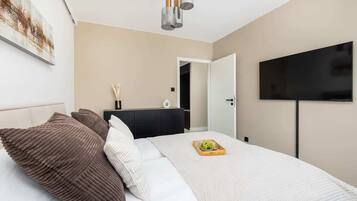 1 bedroom, iron/ironing board, WiFi, bed sheets