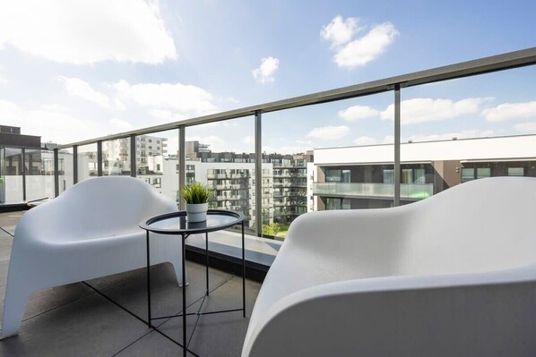 Property grounds - Karlińskiego 2A | Fashionable Apartment | WiFi (Warszawa)