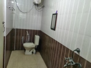 Bathroom - Hotel Harish (Rameshwaram)