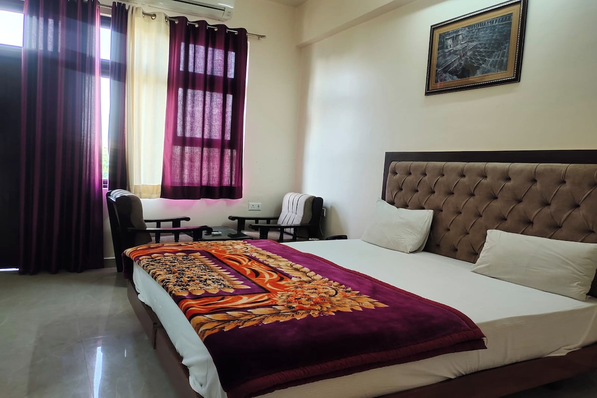 Super Deluxe Room