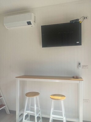 Superior-huone (Bungalow) | Työpöytä, ilmainen Wi-Fi, vuodevaatteet