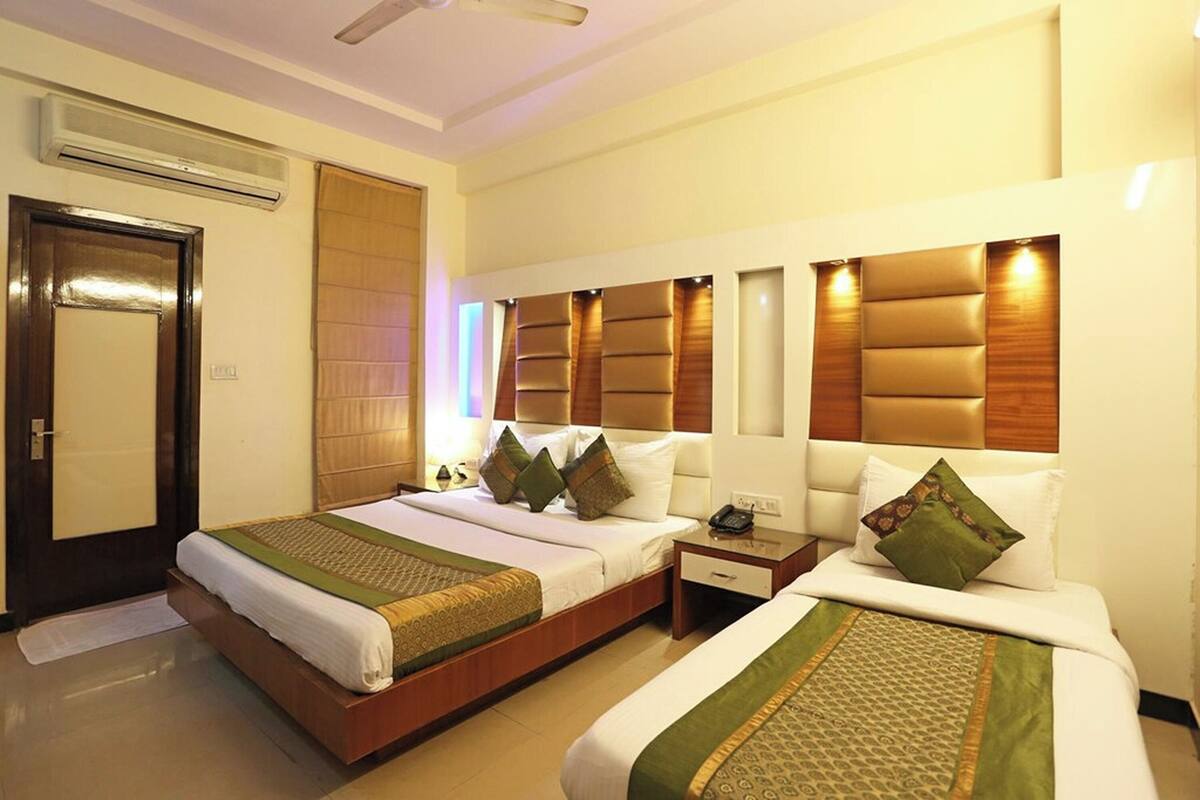 Triple Room