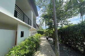 Exterior - Alisse Stay Phuket Layan (Thep Krasattri)