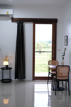 Suite superior, 2 habitaciones | Vista a la montaña