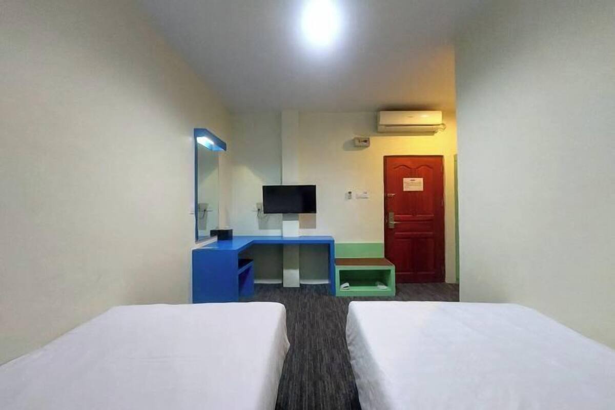 Desk, blackout curtains, free WiFi, bed sheets
