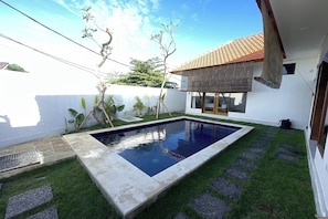 Piscine extérieure