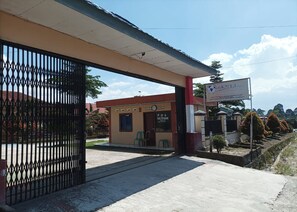 Entrada al alojamiento