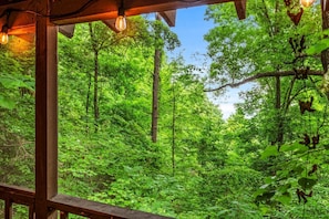 Interior - Barefootin 2: DogFriendly•HotTub•FreeDollywoodTkt (Sevierville)