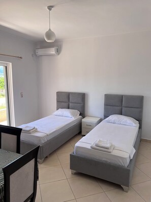 11 bedrooms, iron/ironing board, WiFi, bed sheets