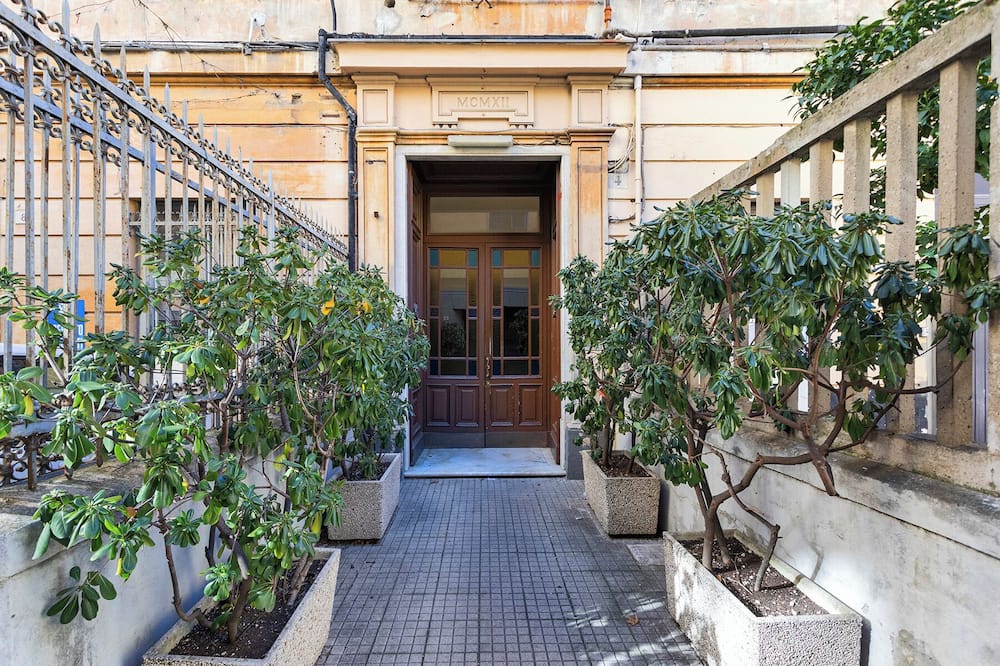 Central & Cozy Apartment by Wonderful Italy - Genova