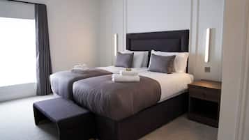 Twin Room | Premium bedding, in-room safe, iron/ironing board, free WiFi