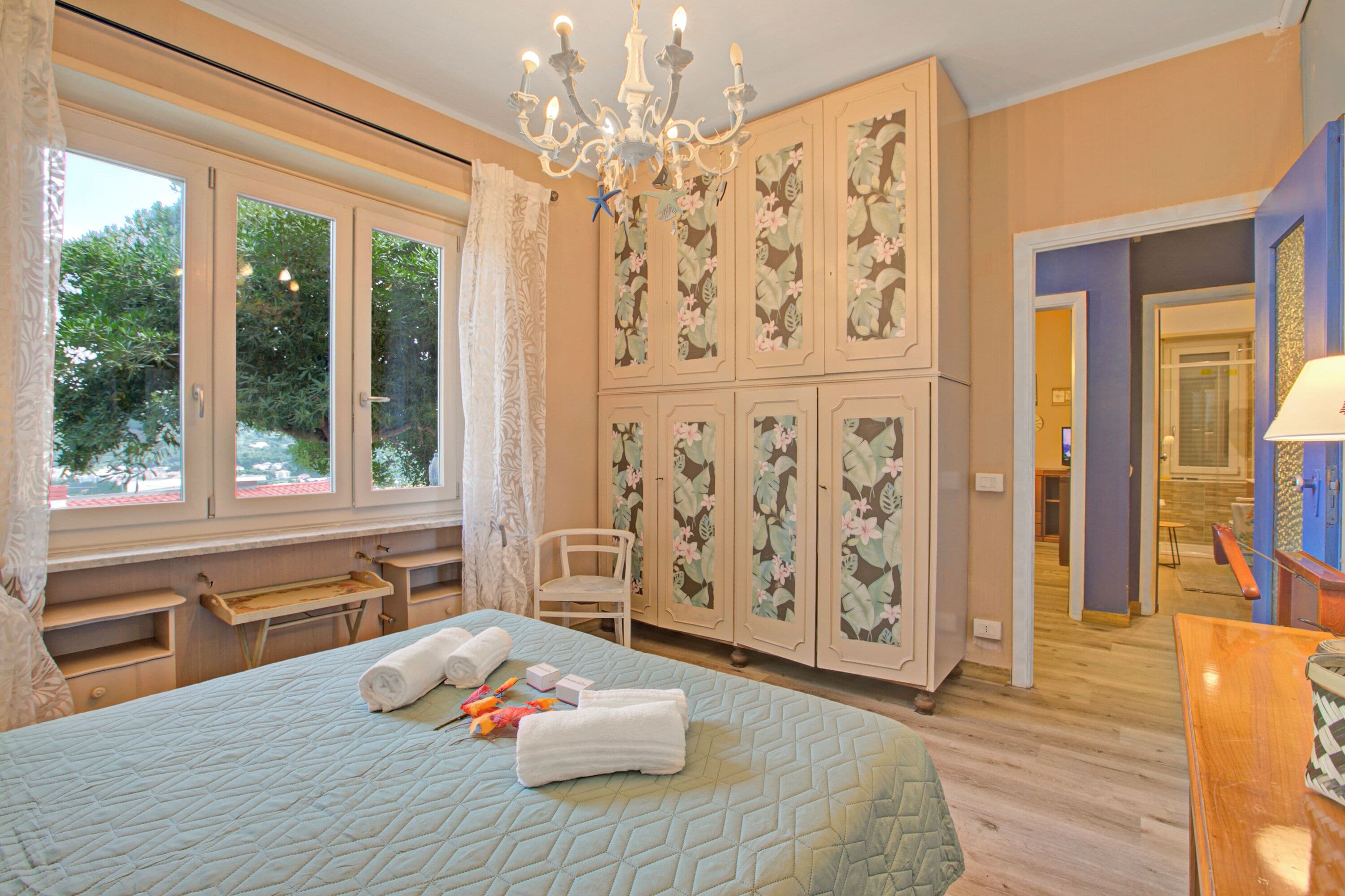 1 bedroom, iron/ironing board, bed sheets