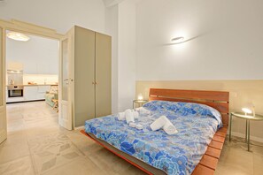 Family Apartment, Multiple Bedrooms (Beach & Relax - Private Parking) | 1 bedroom, free WiFi, bed sheets - Beach & Relax - Private Parking (Alassio)