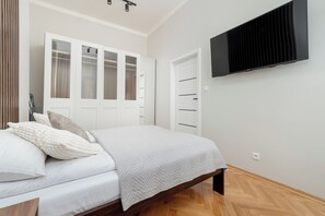 1 bedroom, free WiFi, bed sheets