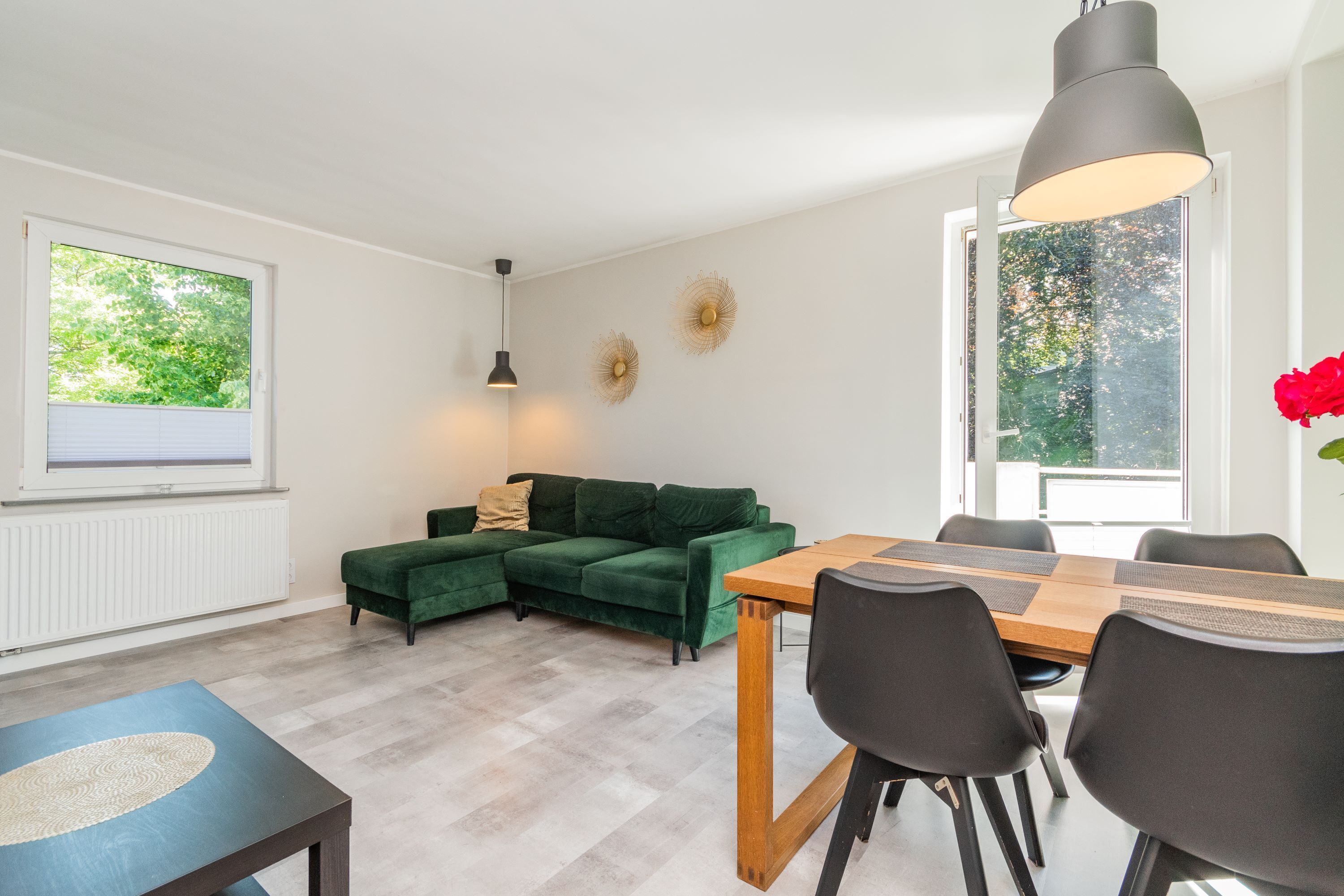 Apartamento conforto, sacada | 1 quarto, ferros/tábuas de passar roupa, Wi-Fi de cortesia