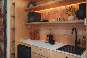 Wasserkocher mit Kaffee-/Teezubehör, Toaster