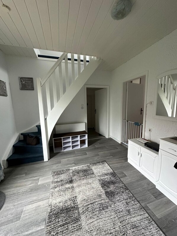 Interior - Haus Marilene - Ihr Zuhause auf Zeit mit Viel Platz für Ihre Familie und Hund/e (Krummhörn)