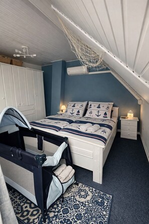 Unclassified image, 5 of 17, button - Haus Marilene - Ihr Zuhause auf Zeit mit Viel Platz für Ihre Familie und Hund/e (Krummhörn)