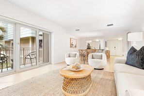 Smart TV, video library - 517 Plantation Club Villas: Sea Pines (Hilton Head Island)