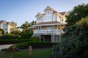 Exterior - Steps to Beach, Private Pool, Spa & Spacious Yard (Corolla)