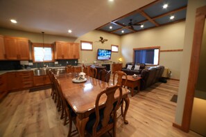 Interior - Fieldstone Manor Estate (Frankfort)