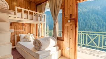 Premium bedding, free WiFi, bed sheets