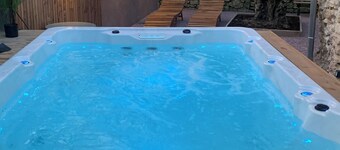 Charming Cottage 4* Spa & Activities - Luxury, Comfort & Nature near Futuroscope