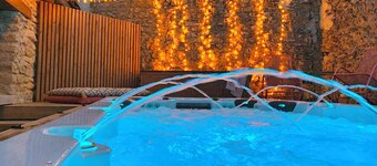 Charming Cottage 4* Spa & Activities - Luxury, Comfort & Nature near Futuroscope