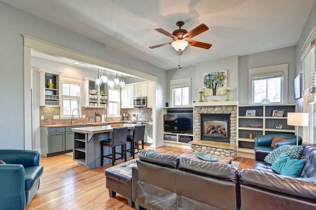 This peaceful 4-bedroom, 3.5-bathroom residence sleeps up to 13 guests