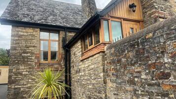 Apartment | Exterior