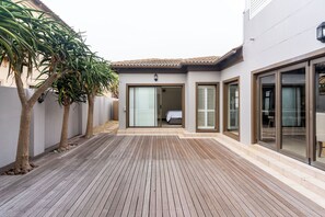 Property grounds - Grace of Blaauwberg Two (Cape Town)