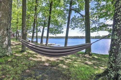 Estrold's Resort- Bayview Cabin