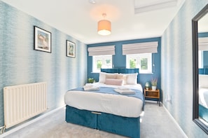 2 bedrooms, iron/ironing board, travel cot, free WiFi