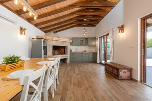 Dishwasher, coffee/tea maker, high chair, cookware/dishes/utensils - Villa Zeleni gaj (Sukosan)