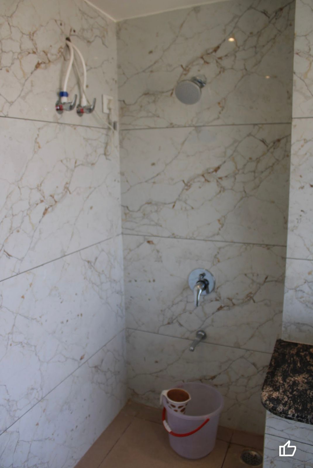 Deluxe Double Room | Bathroom | Shower, soap, toilet paper
