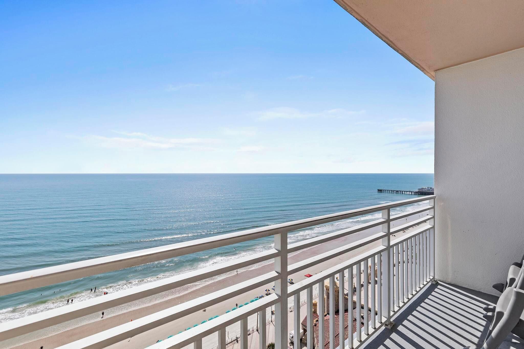 ☀️Ocean Front Condo with Expansive Views-Daytona Ocean Walk Resort 1707☀️